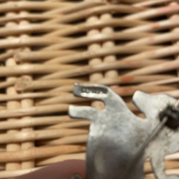 Vintage Silver & crushed turquoise colored  broach depicting Capricorn goat fish - Picture 3 of 3